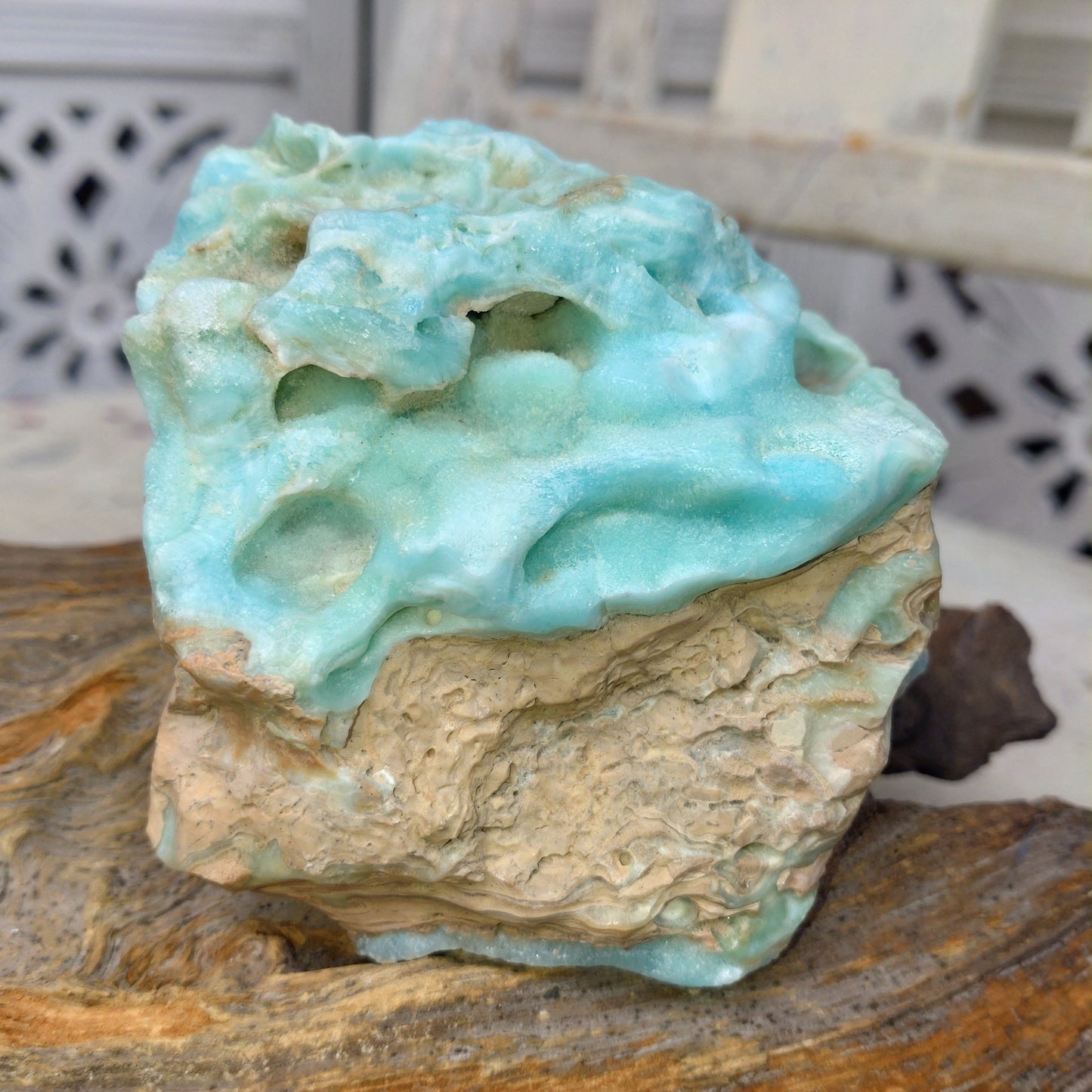 Karibiskt blå aragonit (Carribean blue kalcit), rå naturlig form DSC-4119 Råa