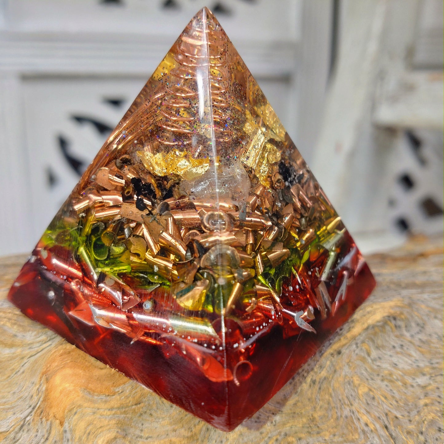 Orgonitpyramid, mycket kraftfull. 5 × 5 cm DSC-4853