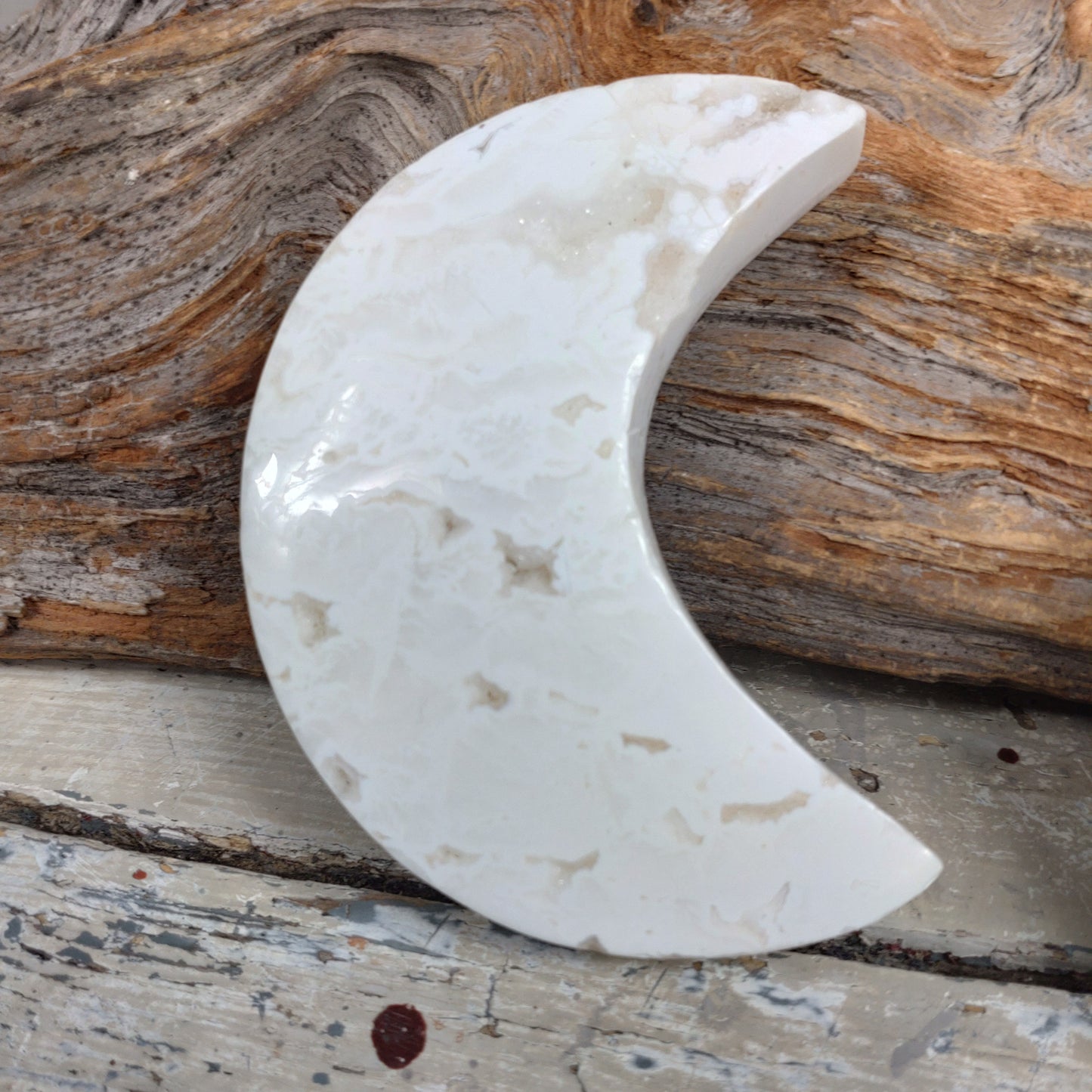 Snökvarts (snöagat), måne, druzy, AAA
