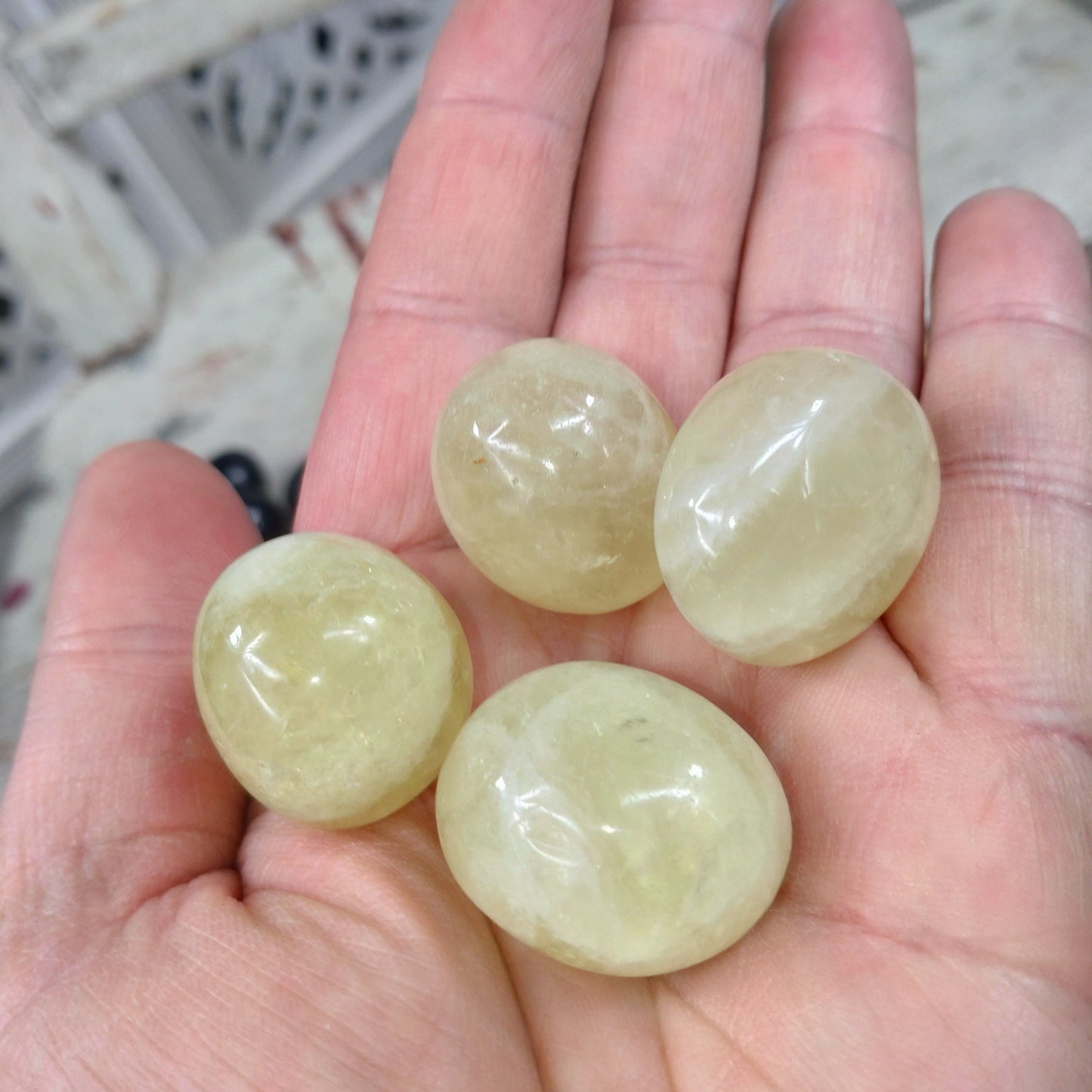 Citronkvarts cuddle stone