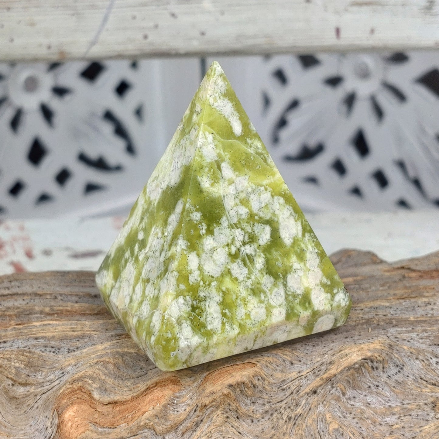 Serpentin pyramid