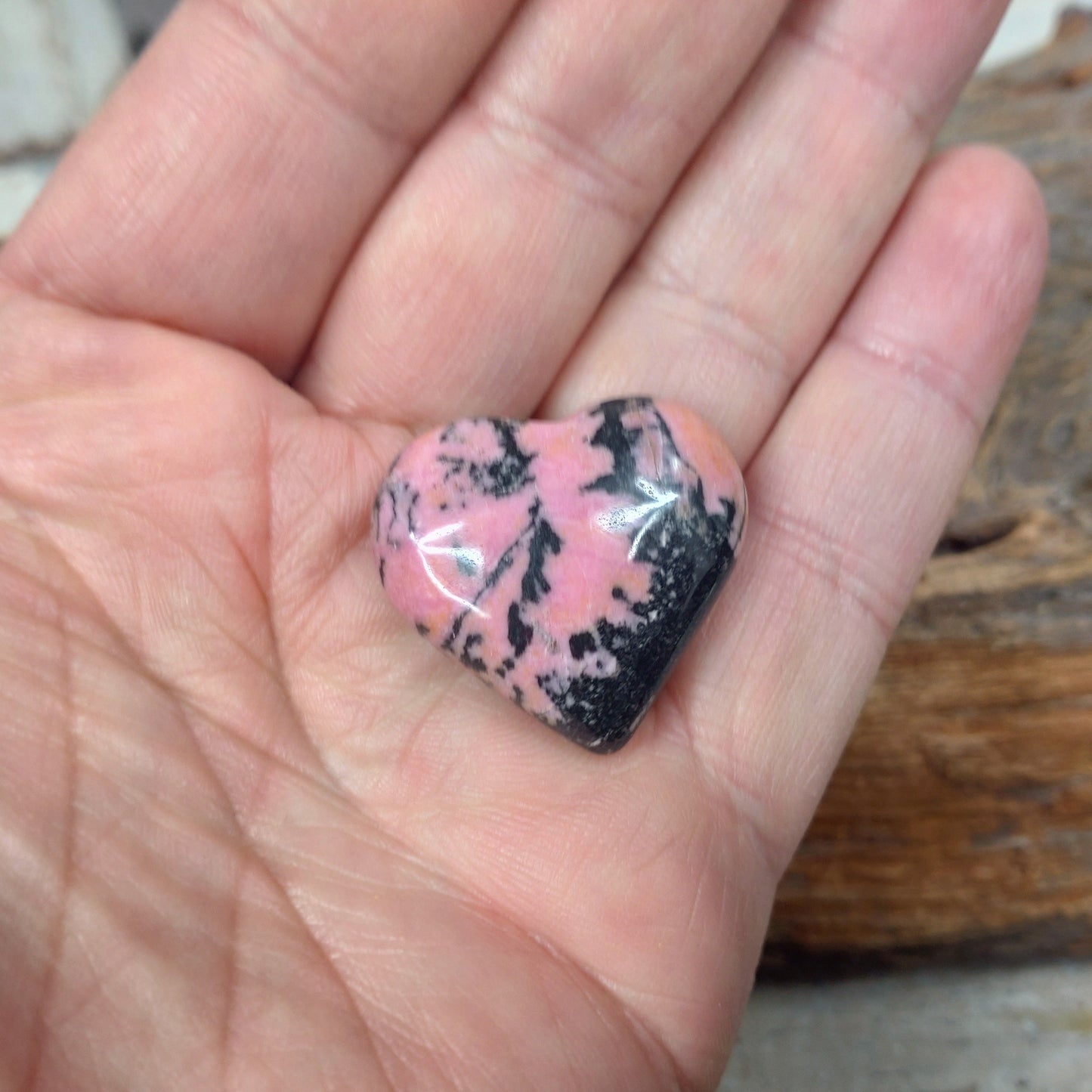 Rhodonit ❤️ hjärta otroligt vackert.