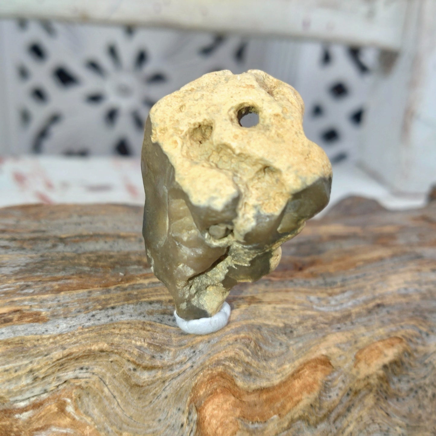 Äkta Häxsten/Hag stone i Flinta.