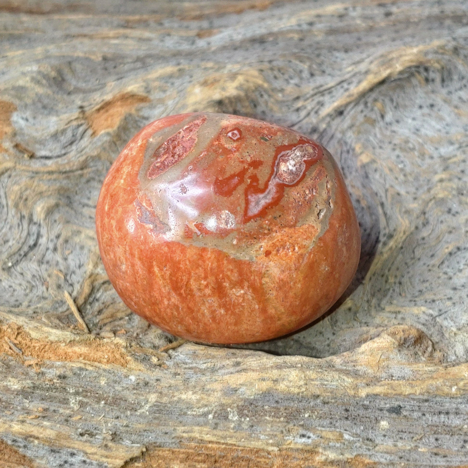 Orange jaspis cuddle stone DSC-3468