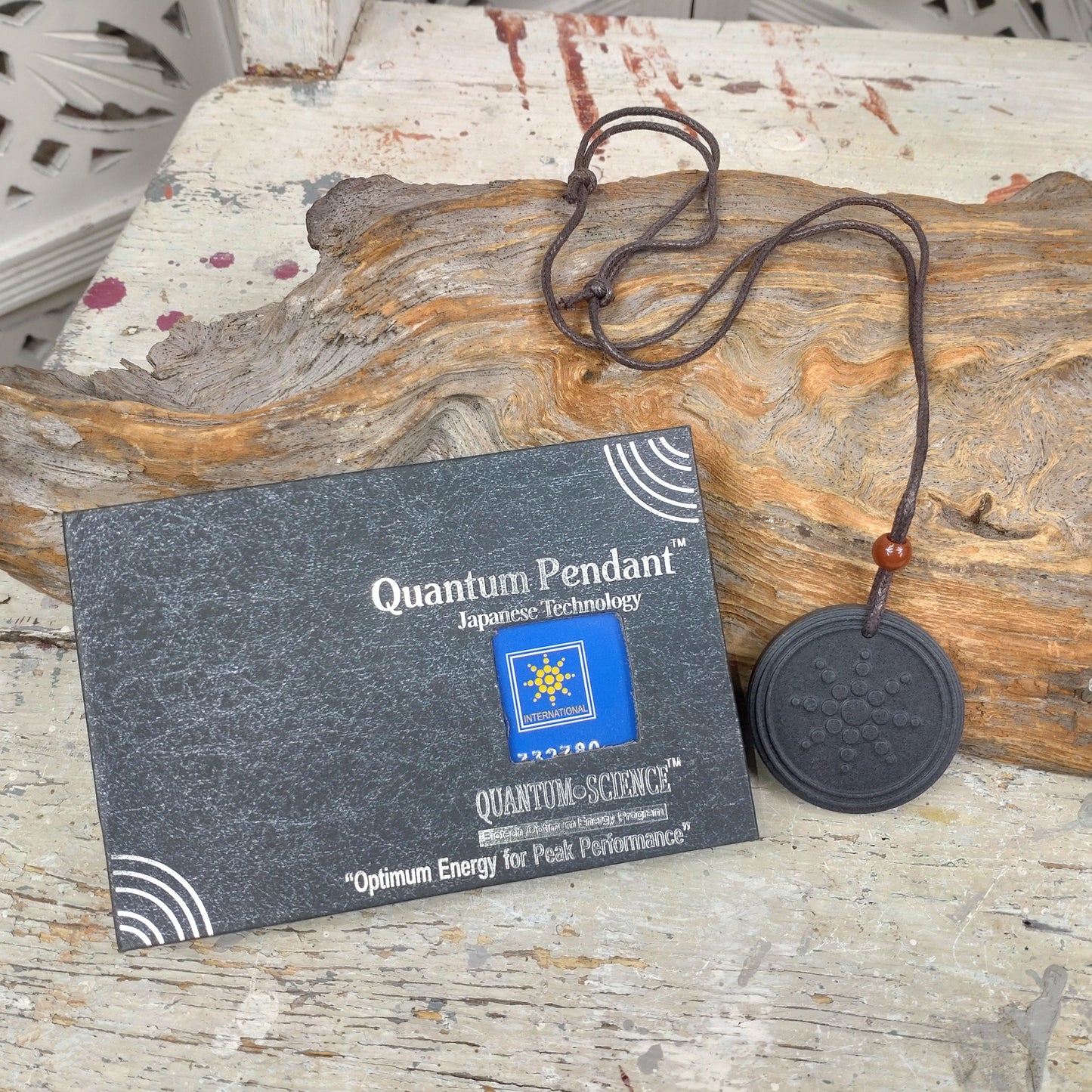 Quantum pendant