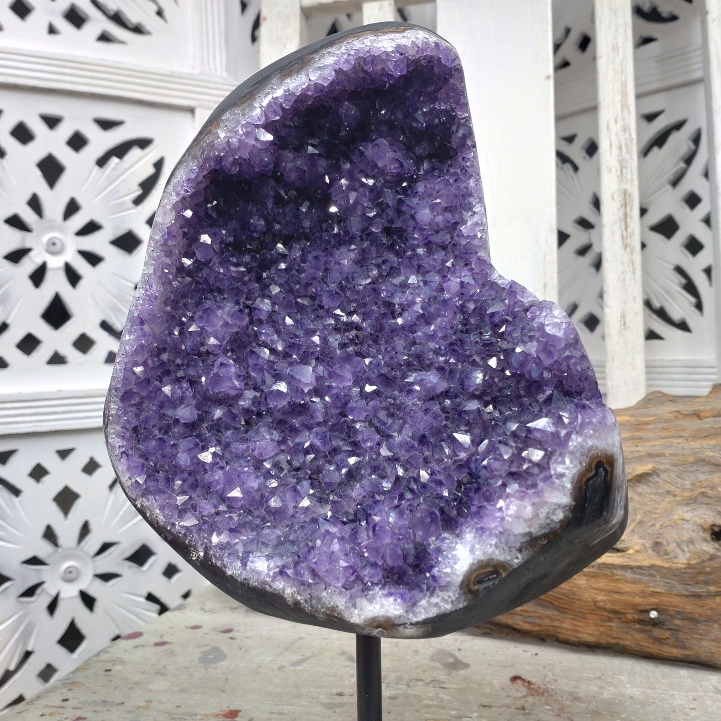 Ametistkluster ✨ på ställ.