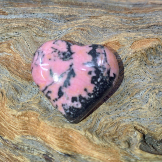 Rhodonit ❤️ hjärta otroligt vackert.