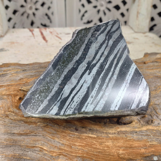 Bandhematit fri form från Stripa gruva i Västmanland