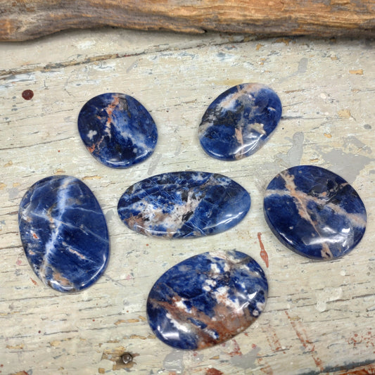 Sodalit cabochon