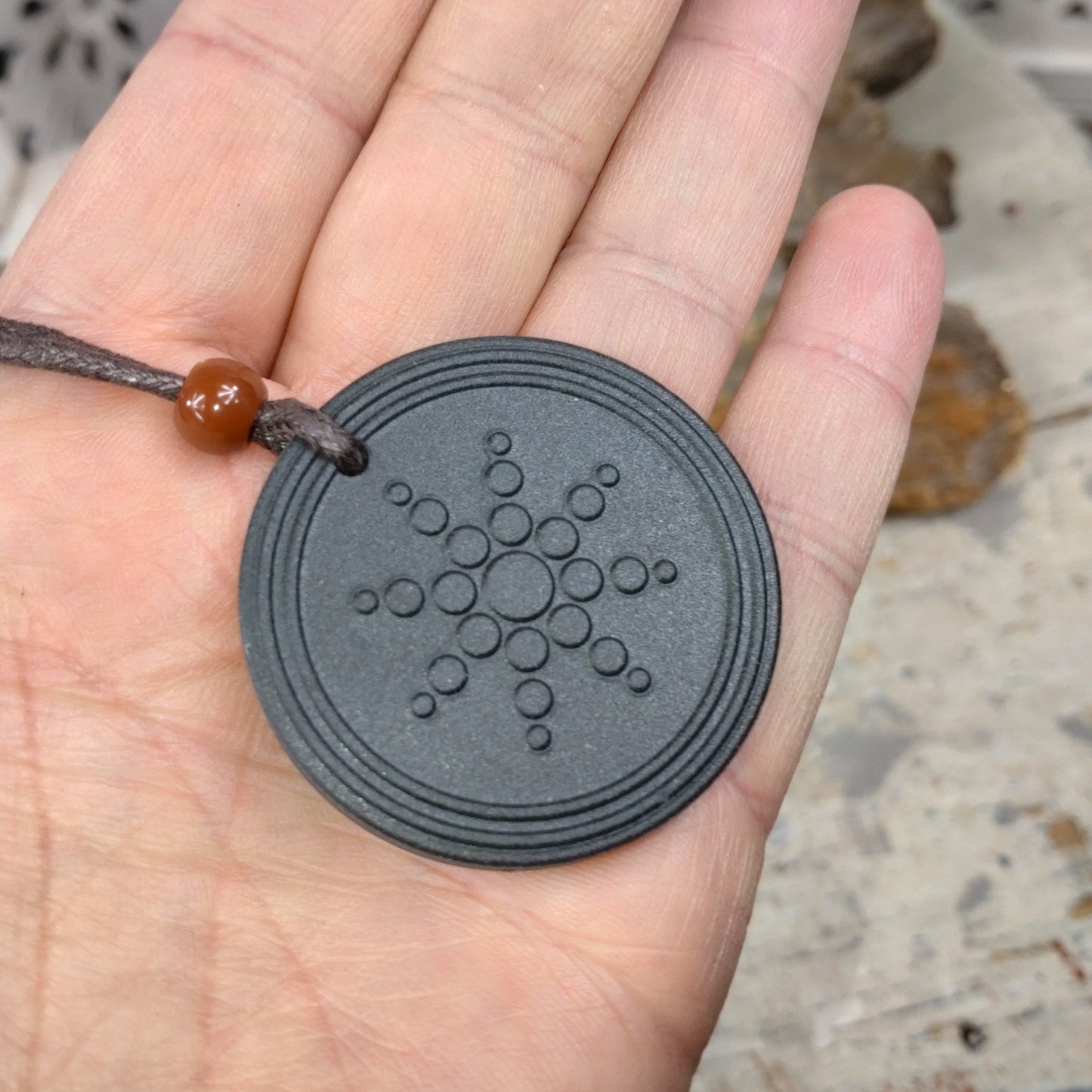 Quantum pendant