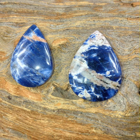 Sodalit cabochon
